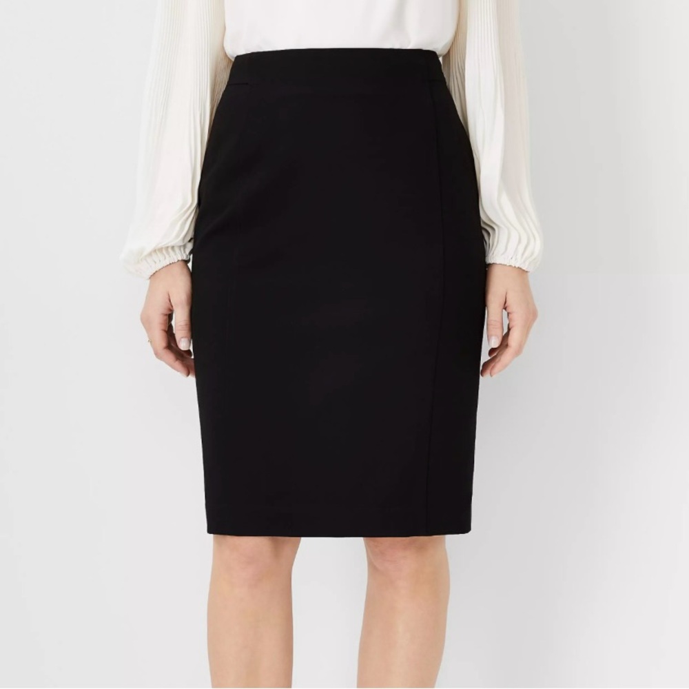 Ann Taylor Petite Seamed Pencil Skirt in Seasonless Stretch